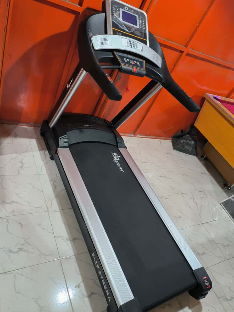 5HP COMMERCIAL TREADMILL