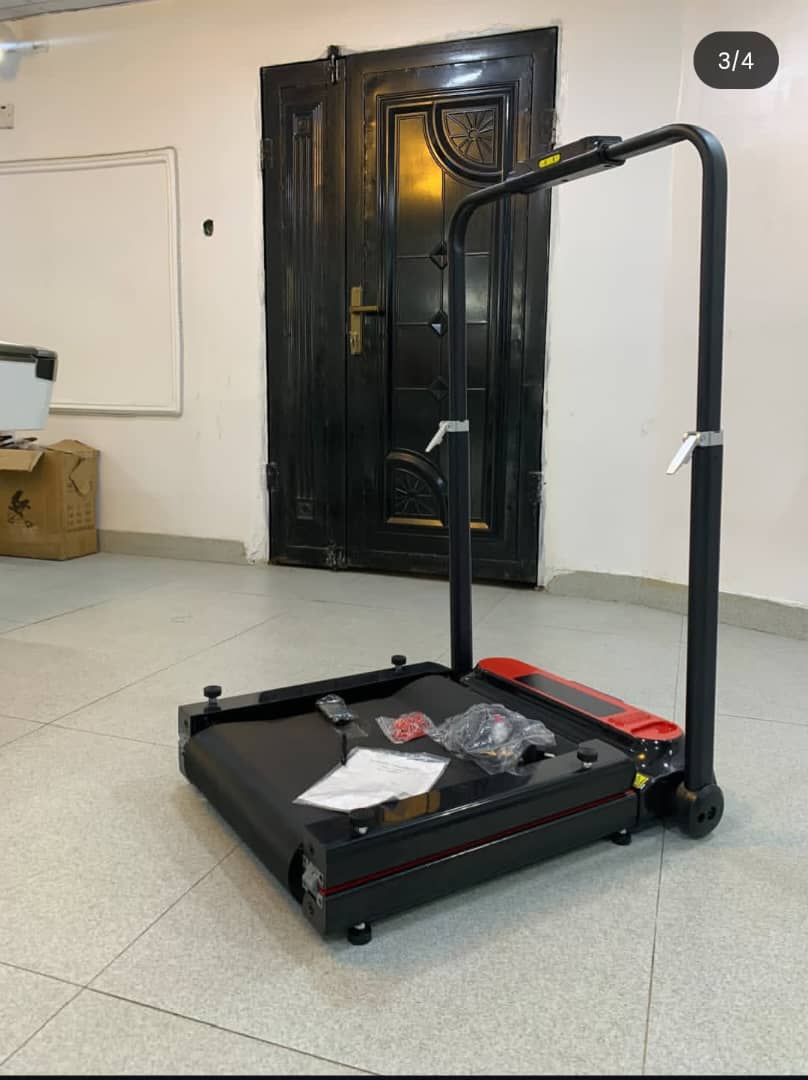 FOLDABLE PLATFORM TREADMILL